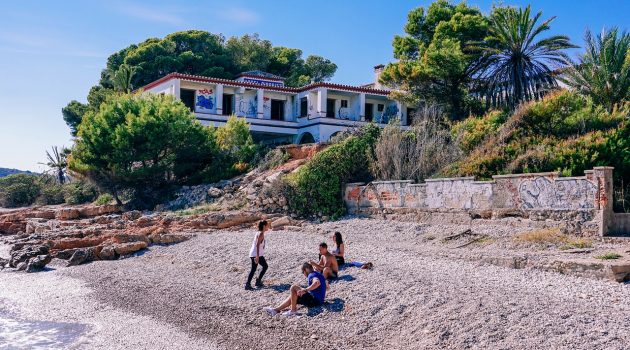 Säkert att åka till Spanien, Svenska kyrkan startar upp igen och regler för munskydd
